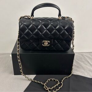 Chanel Black Quilted Crossbody Bag with Gold Chain